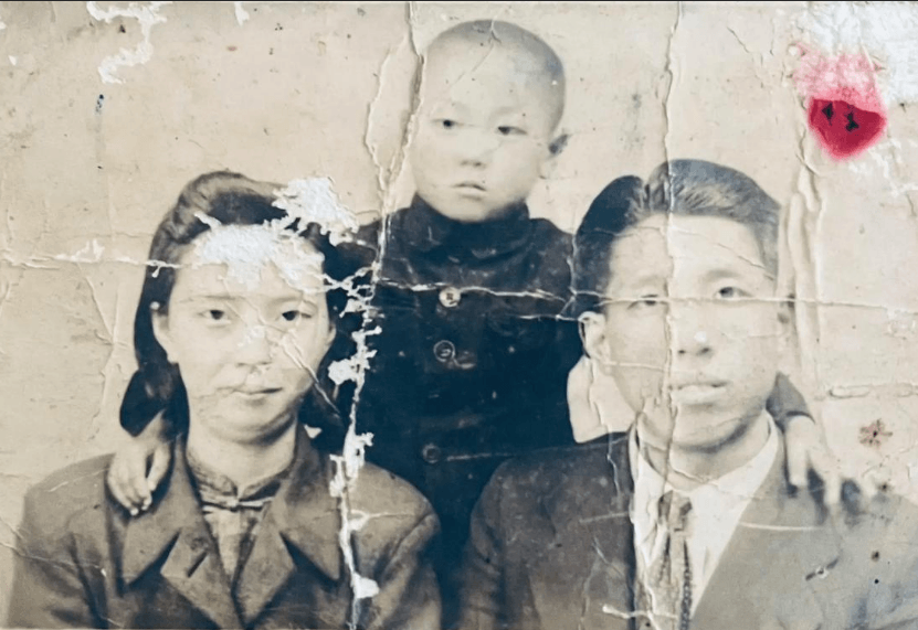 Example old photo for restoration